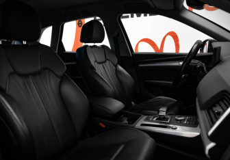 Подержанный автомобиль Audi Q5 2019 года (31 фото)