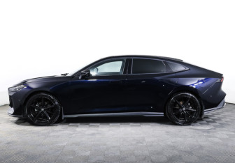 Подержанный автомобиль Changan UNI-V 2023 года (8 фото)