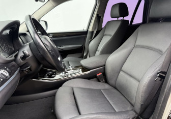 Подержанный автомобиль BMW X3 2012 года (10 фото)