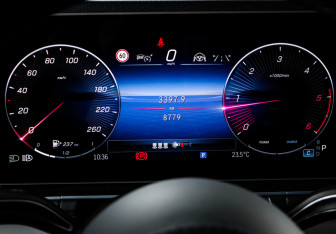 Подержанный автомобиль Mercedes-Benz GLE 2024 года (11 фото)