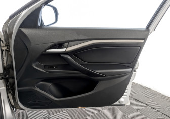 Подержанный автомобиль LADA (ВАЗ) Vesta Wagon 2019 года (24 фото)