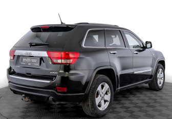 Подержанный автомобиль Jeep Grand Cherokee 2012 года (5 фото)
