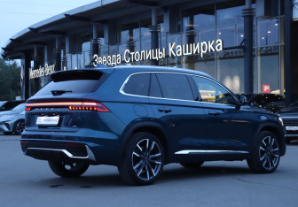 Подержанный автомобиль Geely Monjaro 2023 года (5 фото)