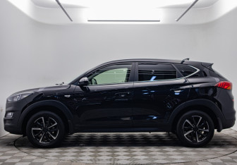 Подержанный автомобиль Hyundai Tucson 2020 года (8 фото)