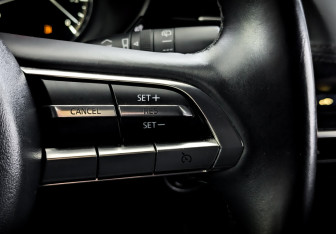 Подержанный автомобиль Mazda 3 Hatchback 2019 года (27 фото)