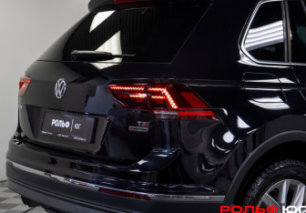 Подержанный автомобиль Volkswagen Tiguan 2017 года (23 фото)