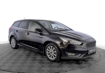 Подержанный автомобиль Ford Focus Wagon 2017 года (3 фото)