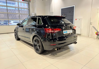 Подержанный автомобиль Audi A3 Hatchback 2016 года (7 фото)