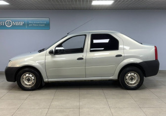 Подержанный автомобиль Renault Logan Sedan 2009 года (8 фото)