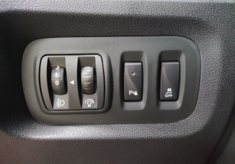 Подержанный автомобиль Renault Kaptur 2019 года (16 фото)