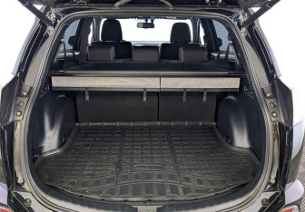 Подержанный автомобиль Toyota RAV4 2019 года (10 фото)