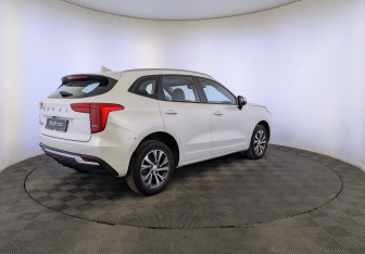 Подержанный автомобиль Haval Jolion 2023 года (5 фото)