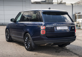 Подержанный автомобиль Land Rover Range Rover 2018 года (7 фото)