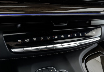 Подержанный автомобиль Cadillac Escalade Suv 2022 года (21 фото)