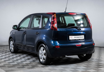 Подержанный автомобиль Nissan Note 2011 года (7 фото)