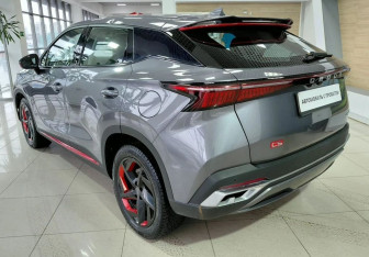 Подержанный автомобиль Omoda C5 2022 года (7 фото)