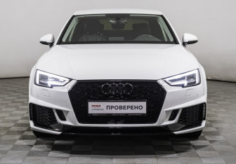 Подержанный автомобиль Audi A4 Sedan 2018 года (2 фото)