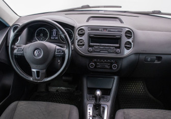 Подержанный автомобиль Volkswagen Tiguan 2012 года (13 фото)
