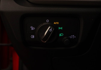 Подержанный автомобиль Audi A3 Sedan 2018 года (7 фото)