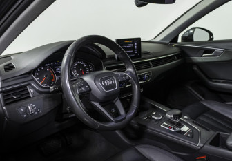 Подержанный автомобиль Audi A4 Sedan 2018 года (10 фото)
