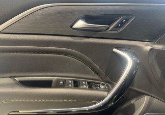 Подержанный автомобиль FAW Bestune T77 2023 года (19 фото)