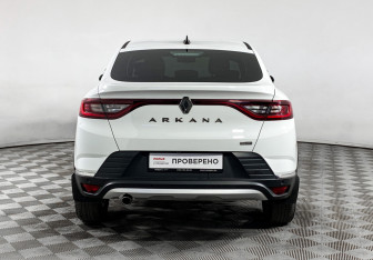 Подержанный автомобиль Renault Arkana 2021 года (6 фото)