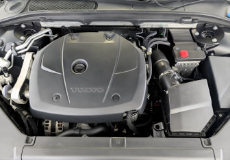 Подержанный автомобиль Volvo S90 2020 года (9 фото)