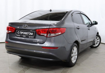 Подержанный автомобиль Kia Rio Sedan 2016 года (4 фото)