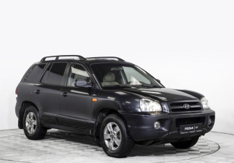 Подержанный автомобиль Hyundai Santa Fe 2010 года (3 фото)