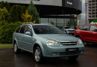 Подержанный автомобиль Chevrolet Lacetti Wagon 2007 года (2 фото)