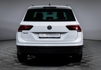Подержанный автомобиль Volkswagen Tiguan 2018 года (6 фото)