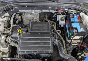 Подержанный автомобиль Skoda Octavia Liftback 2017 года (9 фото)