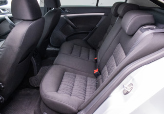 Подержанный автомобиль Skoda Octavia Liftback 2010 года (11 фото)