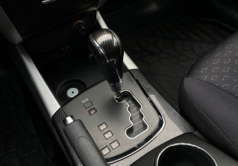 Подержанный автомобиль SsangYong Actyon 2012 года (18 фото)