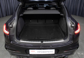 Подержанный автомобиль BMW X4 2021 года (10 фото)