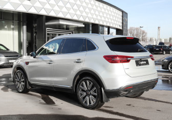 Подержанный автомобиль Hongqi HS5 2024 года (7 фото)