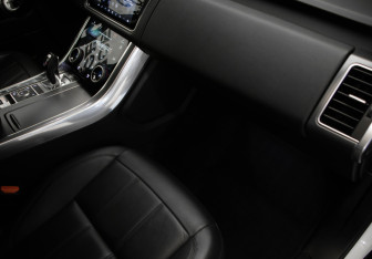 Подержанный автомобиль Land Rover Range Rover Sport 2020 года (29 фото)