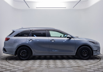 Подержанный автомобиль Kia Ceed Wagon 2021 года (6 фото)