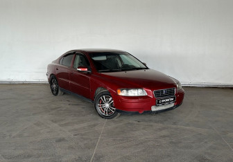 Подержанный автомобиль Volvo S60 2007 года (3 фото)