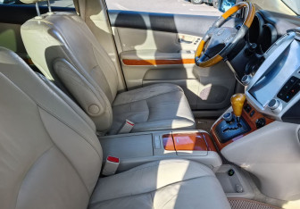 Подержанный автомобиль Lexus RX 2008 года (14 фото)