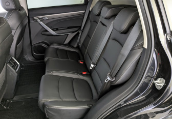 Подержанный автомобиль Geely Atlas Pro 2023 года (12 фото)