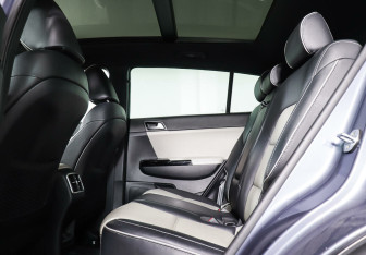 Подержанный автомобиль Kia Sportage 2017 года (23 фото)