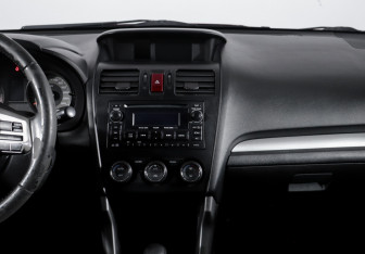 Подержанный автомобиль Subaru Forester Suv 2013 года (12 фото)