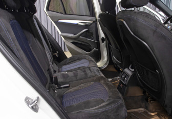 Подержанный автомобиль BMW X2 2019 года (12 фото)