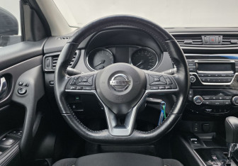 Подержанный автомобиль Nissan Qashqai 2021 года (12 фото)