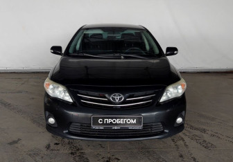 Подержанный автомобиль Toyota Corolla Sedan 2010 года (2 фото)