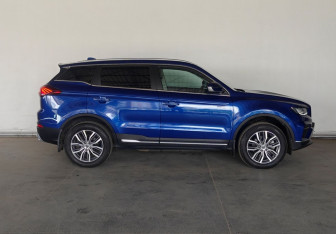 Подержанный автомобиль Geely Atlas Pro 2021 года (8 фото)
