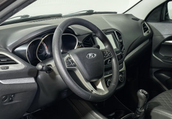 Подержанный автомобиль LADA (ВАЗ) Vesta Wagon 2019 года (5 фото)