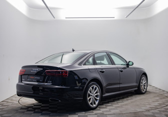 Подержанный автомобиль Audi A6 Sedan 2015 года (5 фото)
