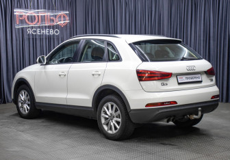 Подержанный автомобиль Audi Q3 2013 года (7 фото)